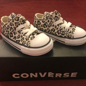 Leopard Print Converse Size 5